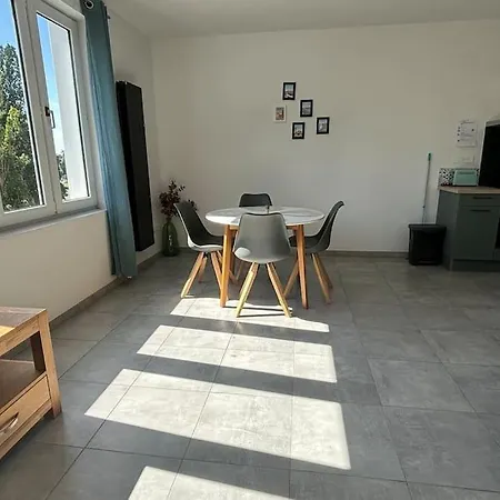 Proche Gare, T2 Equipe * 阿拉斯